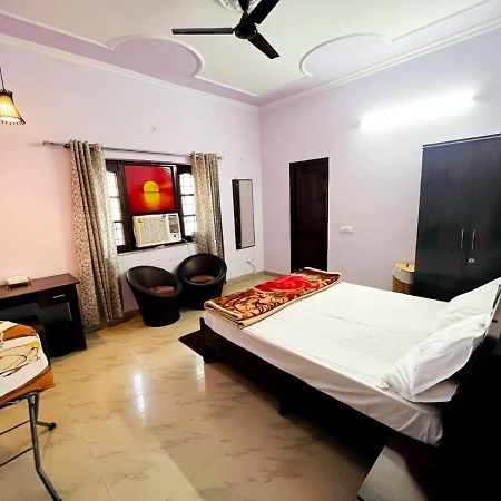 Sugandhim Kutir Lägenhet Dehradun Exteriör bild