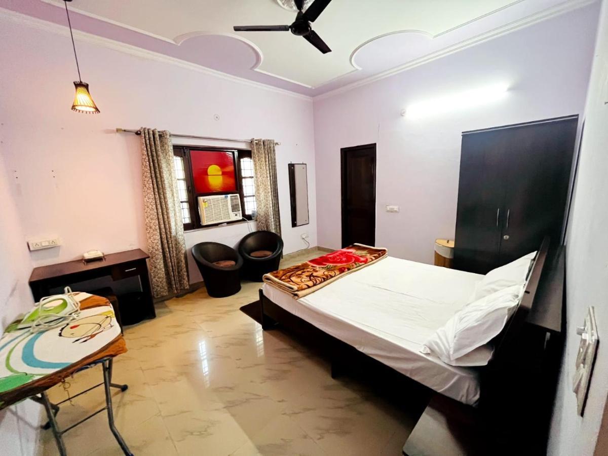 Sugandhim Kutir Lägenhet Dehradun Exteriör bild